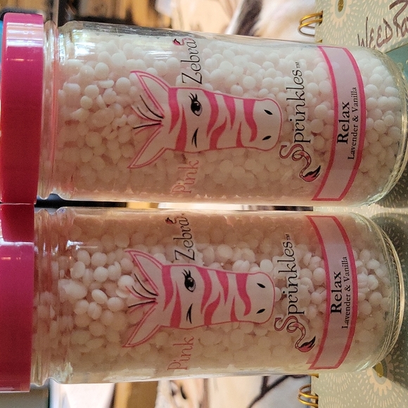 BNIB PINK ZEBRA "RELAX" LAVENDER & VANILLA SPRINKLES SET